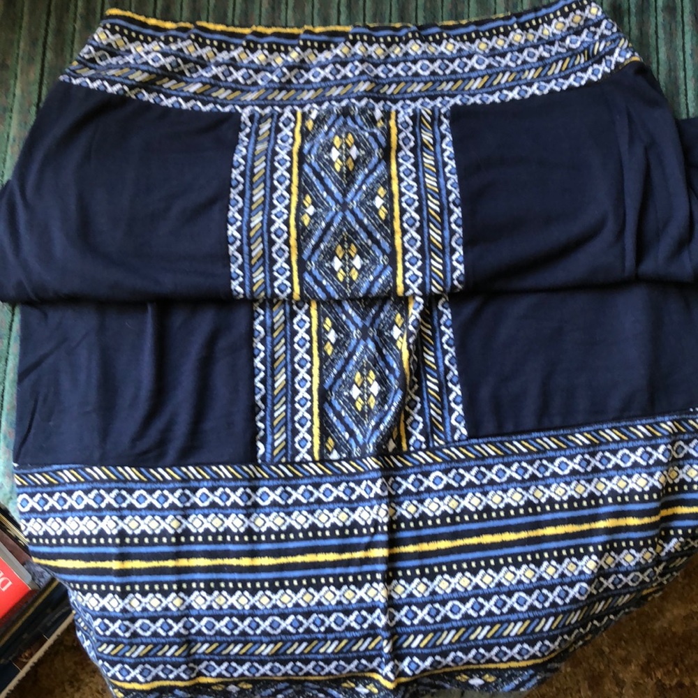 Navy skirt